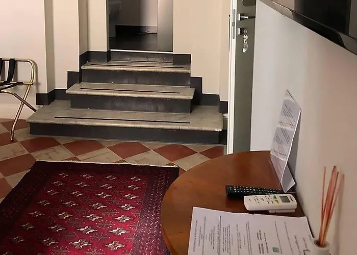 94 Piazza Di Spagna 2* Rome