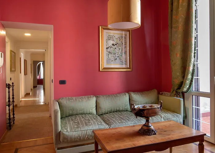 94 Piazza Di Spagna Vendégház 2*